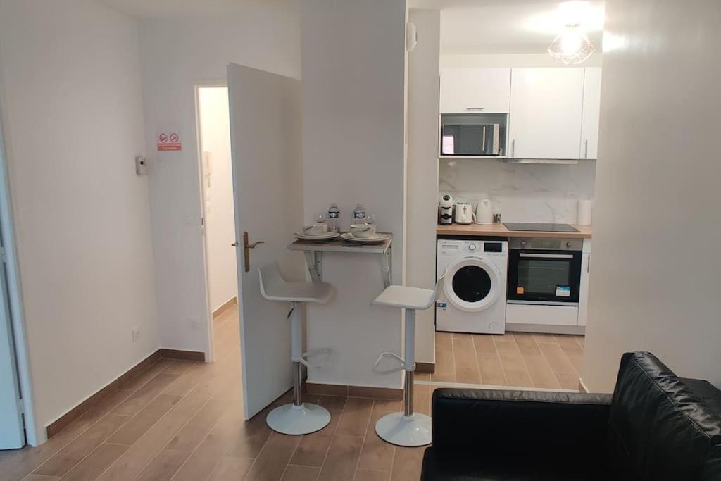 Appart Cosy Auber Porte De Paris Обервил Екстериор снимка